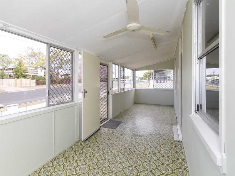 15 Cothill Road, Booval QLD 4304