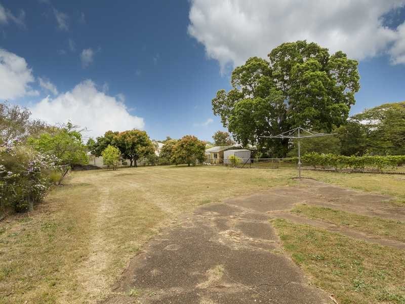 15 Cothill Road, Booval QLD 4304