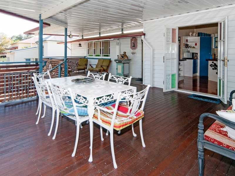 17 Pemberton Street, Booval QLD 4304