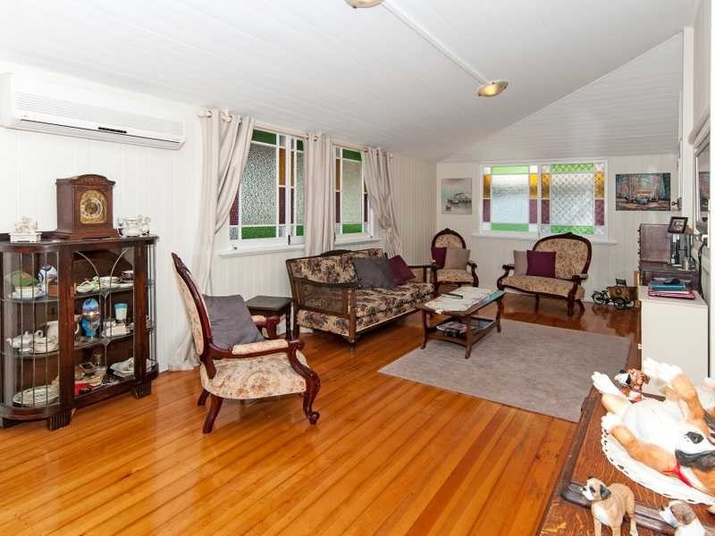 17 Pemberton Street, Booval QLD 4304