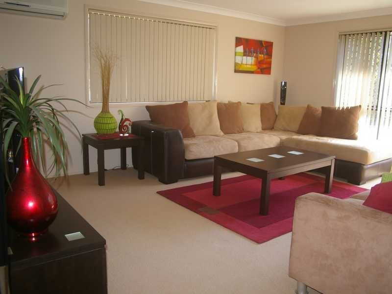 16 Pinto Place, Pine Mountain QLD 4306