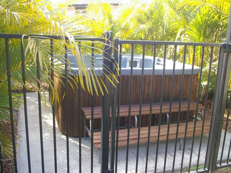 16 Pinto Place, Pine Mountain QLD 4306