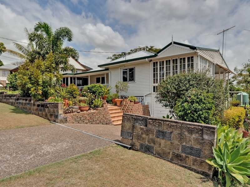 18 Tuggerah Street, North Booval QLD 4304