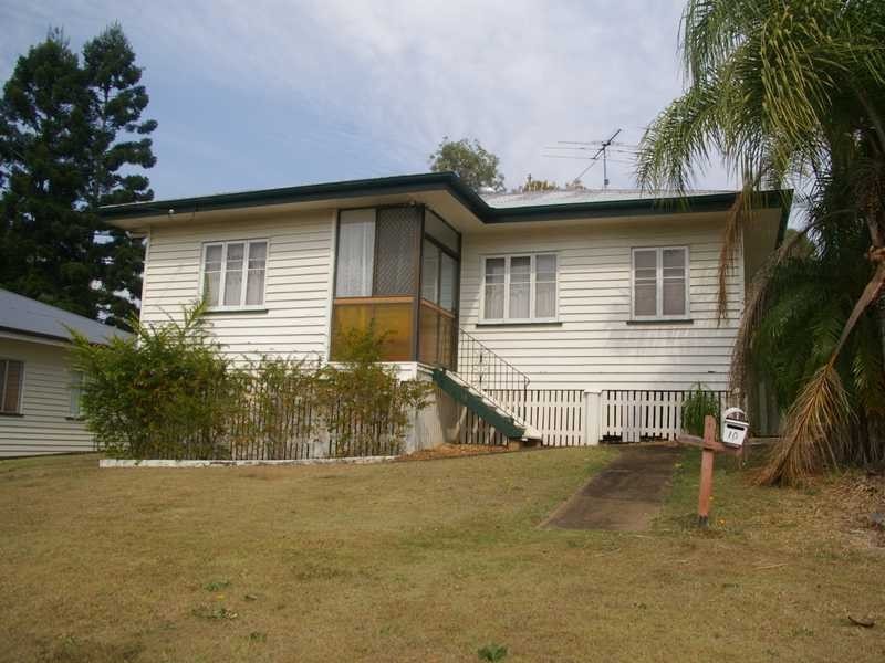 10 Fitzgerald Street, North Ipswich QLD 4305