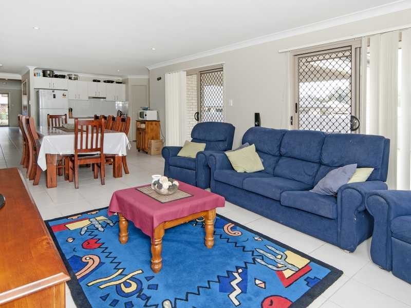 12 Armani Avenue, Wulkuraka QLD 4305