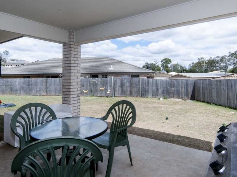 12 Armani Avenue, Wulkuraka QLD 4305