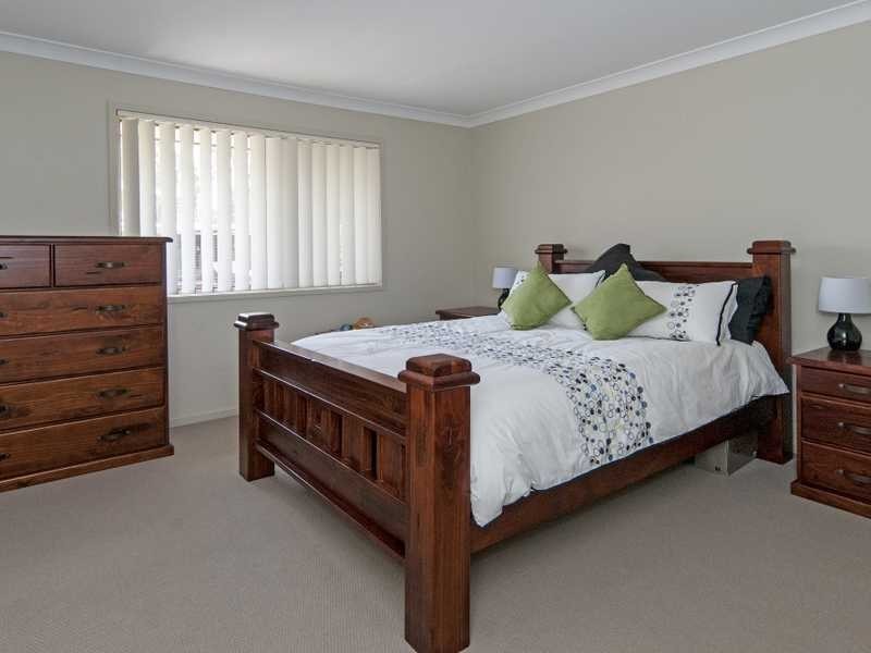 12 Armani Avenue, Wulkuraka QLD 4305
