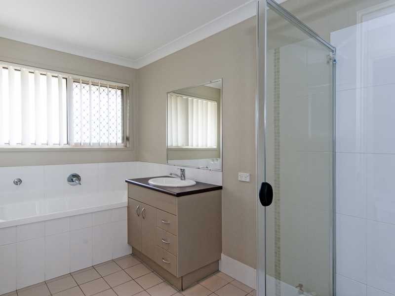 12 Armani Avenue, Wulkuraka QLD 4305