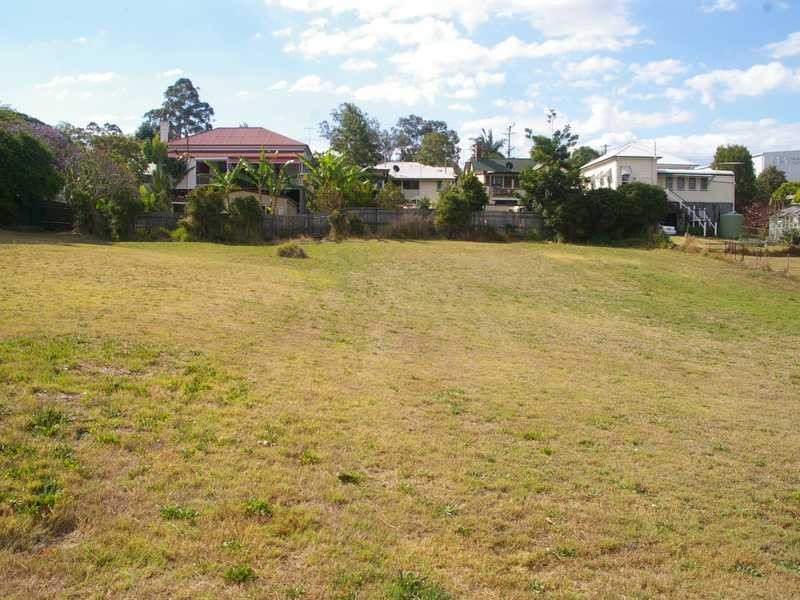 11 Horan Street, Woodend QLD 4305