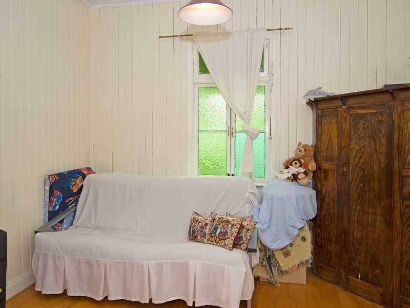 92 Stephenson Street, Coalfalls QLD 4305