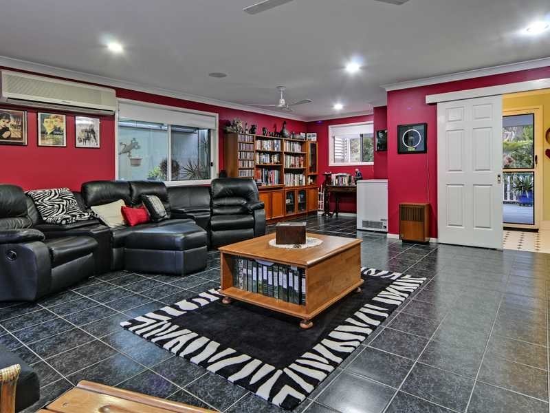 209 Lansdowne Way, Chuwar QLD 4306