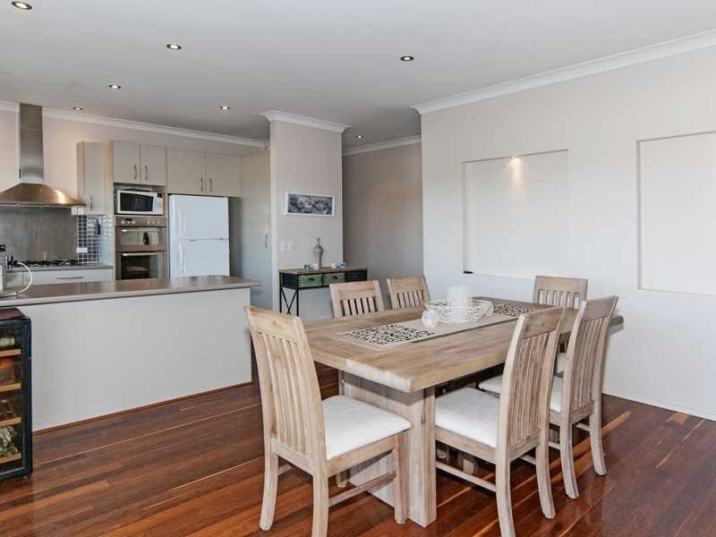 10 Mountain Ash Place, Brookwater QLD 4300