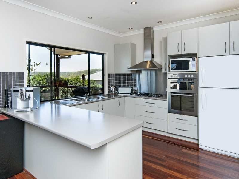 10 Mountain Ash Place, Brookwater QLD 4300