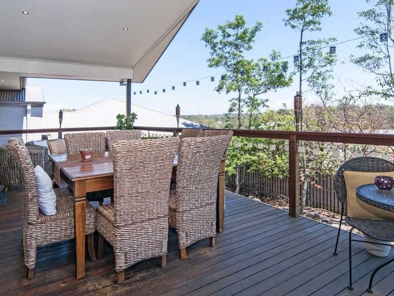 10 Mountain Ash Place, Brookwater QLD 4300