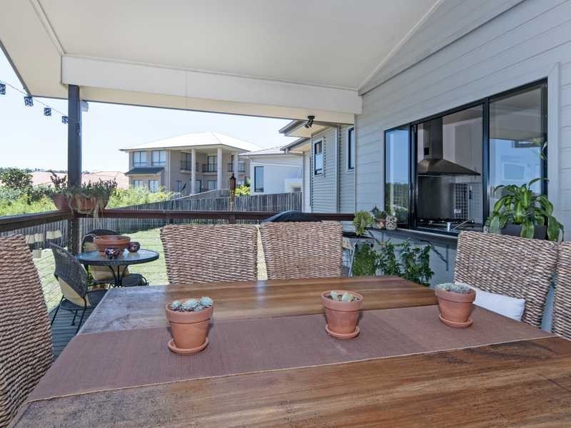 10 Mountain Ash Place, Brookwater QLD 4300