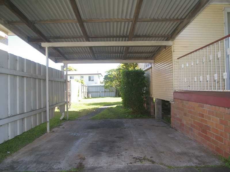 177 South Station Rd, Silkstone QLD 4304