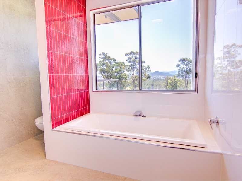 33 Meadow View Rd, Fernvale QLD 4306