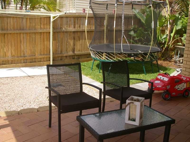 6 Eileen St, Booval QLD 4304