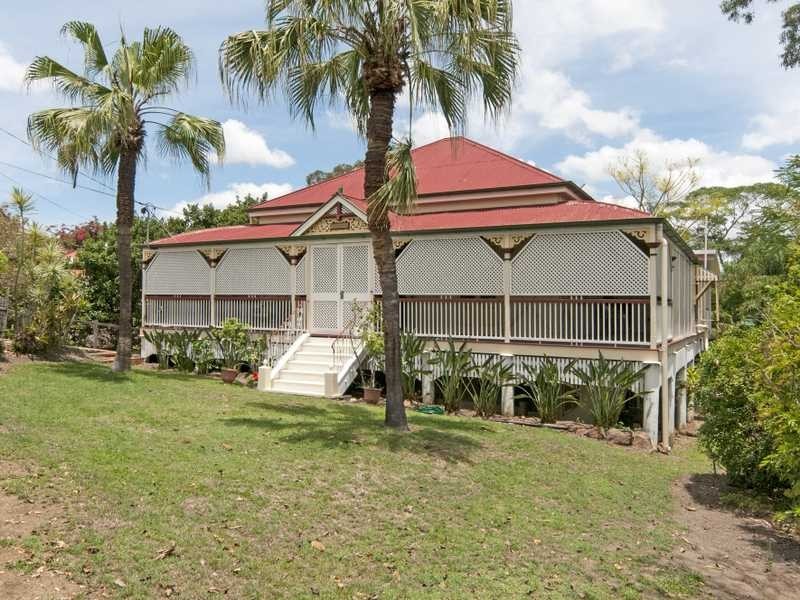 6 Woodend Rd, Sadliers Crossing QLD 4305
