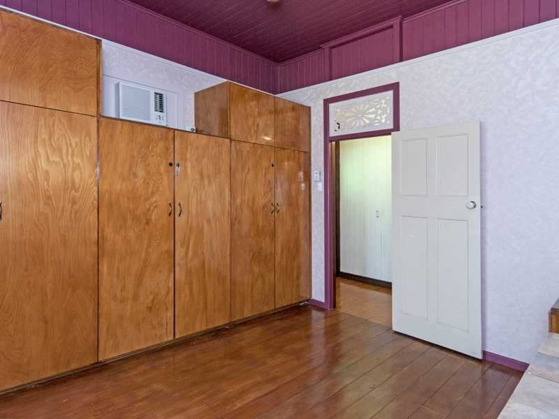 79 Darling Street, Sadliers Crossing QLD 4305