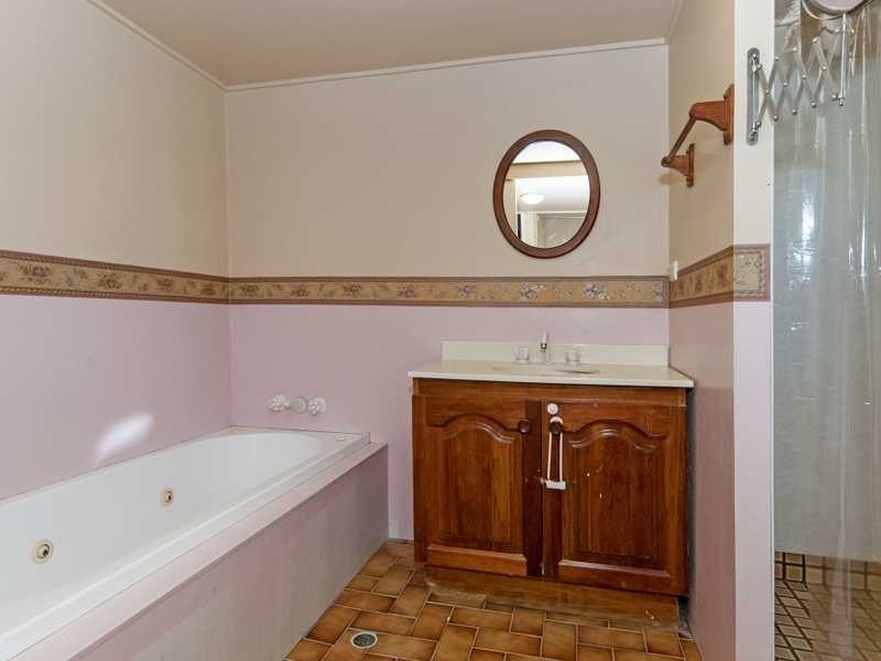 79 Darling Street, Sadliers Crossing QLD 4305