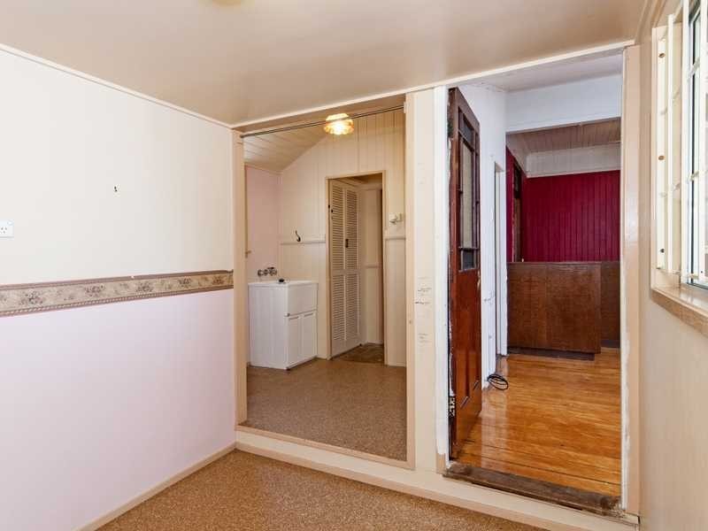 79 Darling Street, Sadliers Crossing QLD 4305