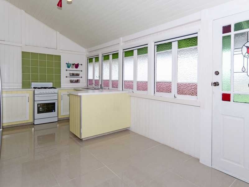 102 Chubb Street, One Mile QLD 4305