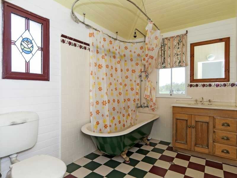 102 Chubb Street, One Mile QLD 4305