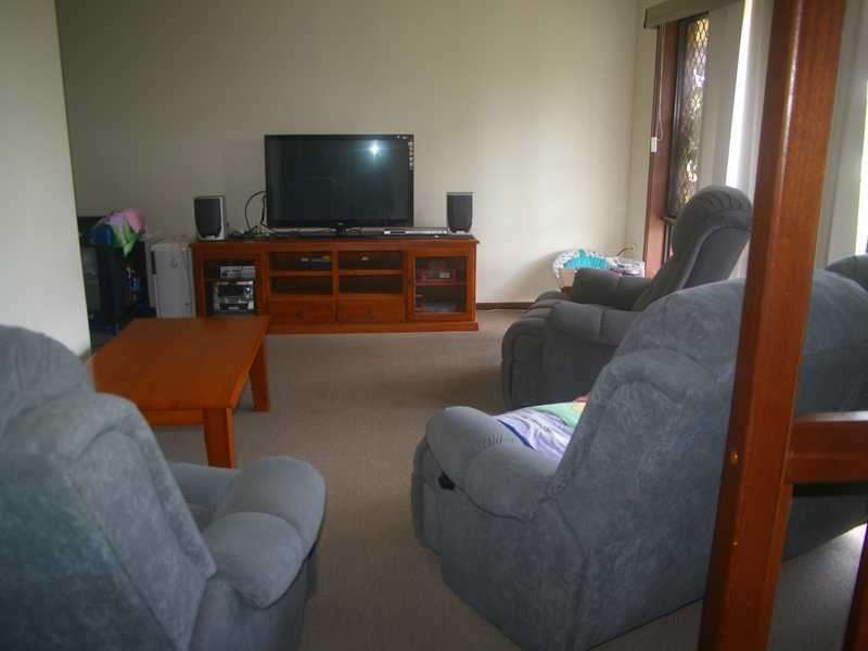 15 Rumsey Drive, Raceview QLD 4305
