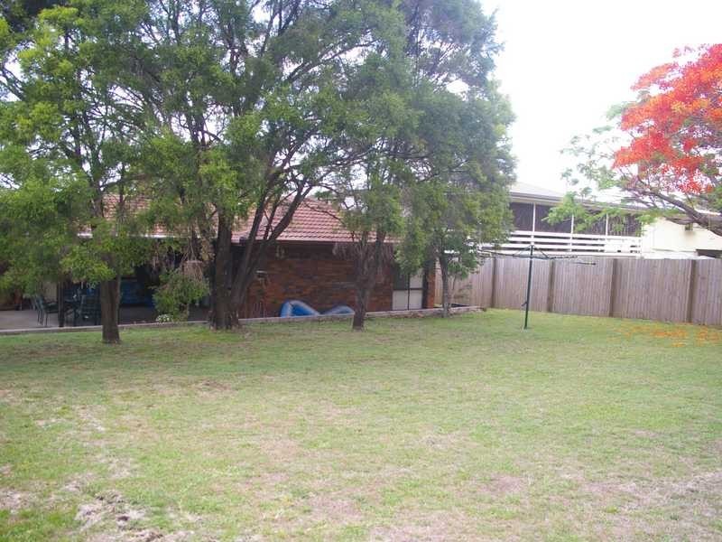 15 Rumsey Drive, Raceview QLD 4305