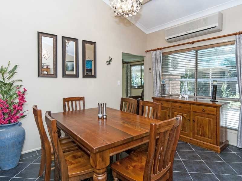 84 Bayley Road, Pine Mountain QLD 4306