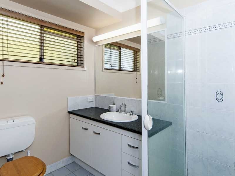 84 Bayley Road, Pine Mountain QLD 4306