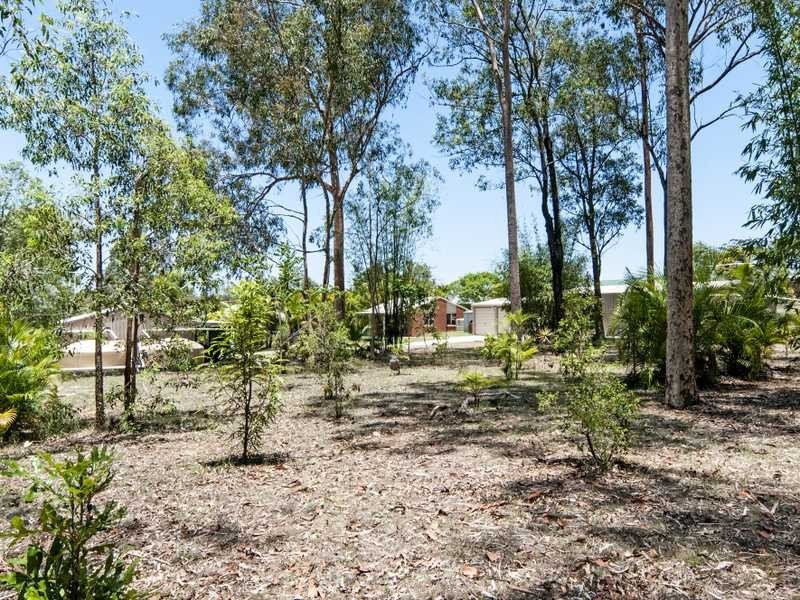 84 Bayley Road, Pine Mountain QLD 4306