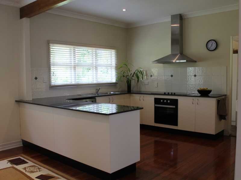 7 Cintra Street, Eastern Heights QLD 4305