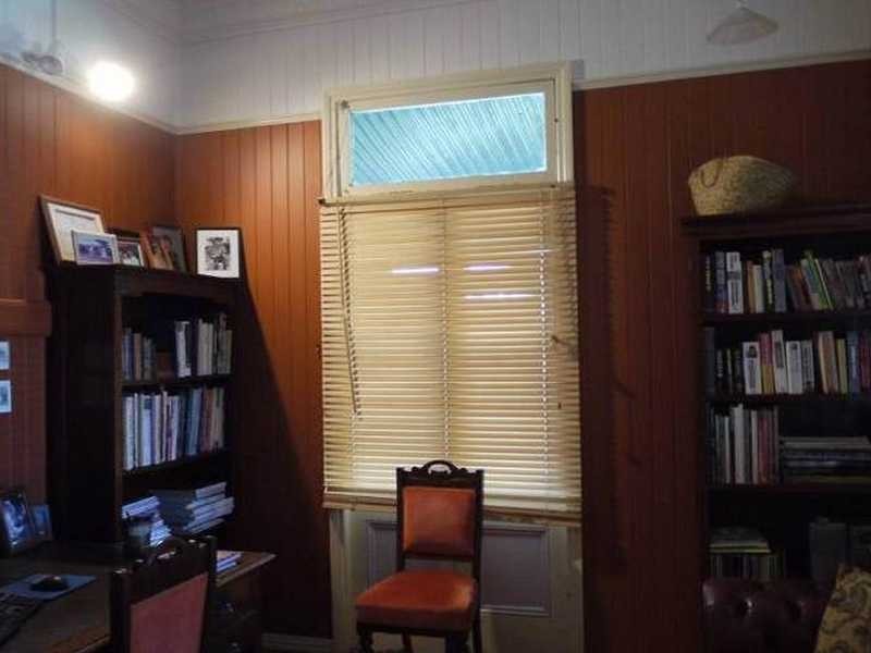 2 Cribb Street, Sadliers Crossing QLD 4305