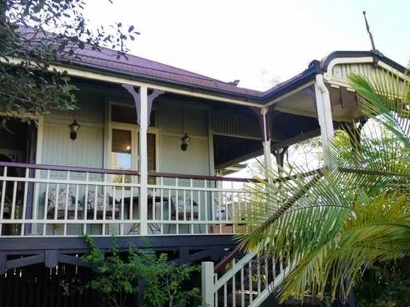 2 Cribb Street, Sadliers Crossing QLD 4305