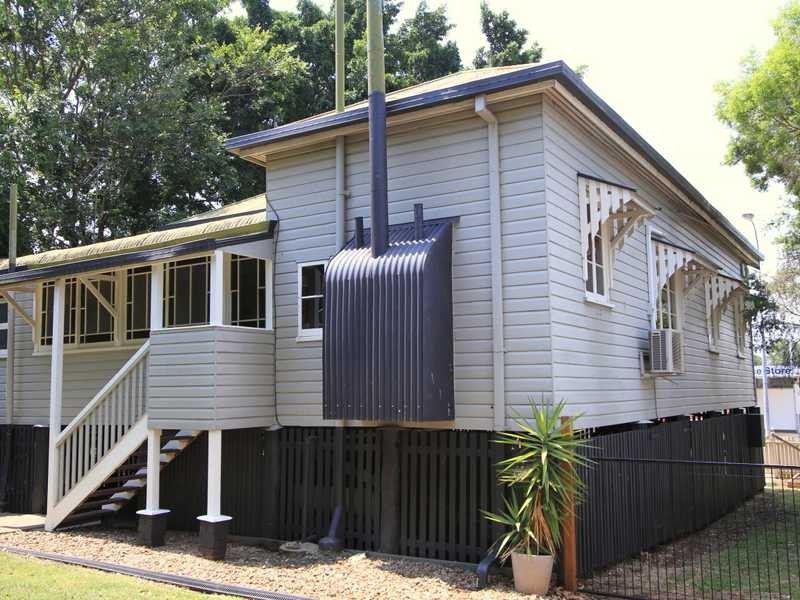 3 Glebe Road, Newtown QLD 4305