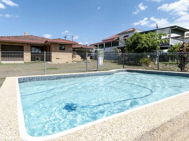 5 Eileen Street, Booval QLD 4304