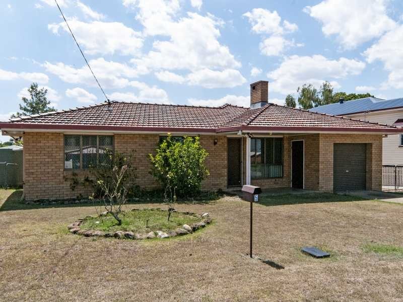 5 Eileen Street, Booval QLD 4304