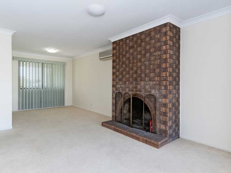5 Eileen Street, Booval QLD 4304