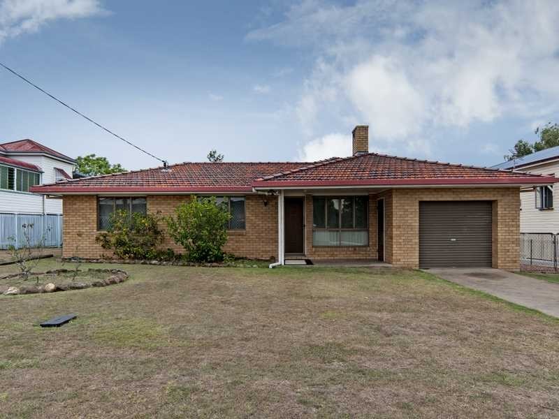 5 Eileen Street, Booval QLD 4304
