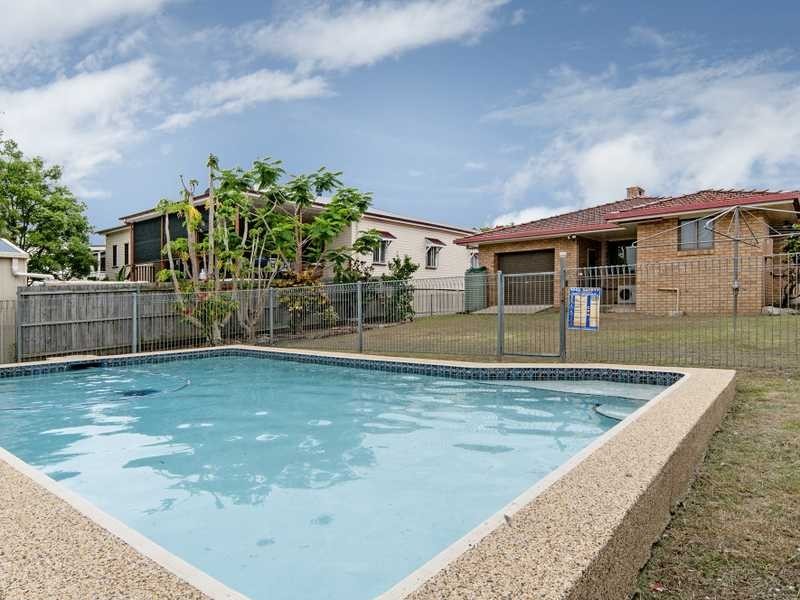5 Eileen Street, Booval QLD 4304