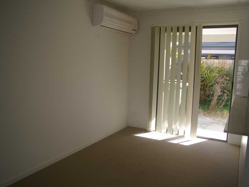97-40 Gledson Street, North Booval QLD 4304