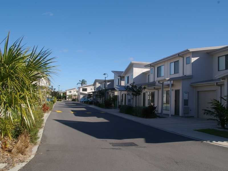 97-40 Gledson Street, North Booval QLD 4304