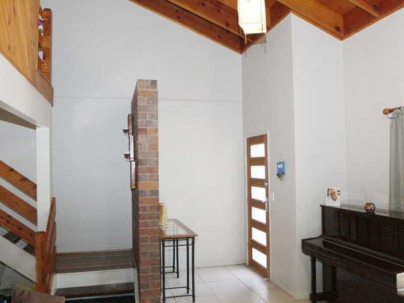 16 Wright Street, Tivoli QLD 4305