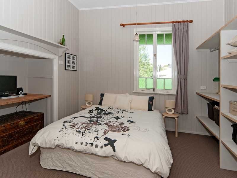 2 Newtown Street, East Ipswich QLD 4305