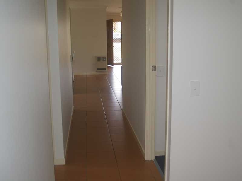 8 Lakemba Place, Brassall QLD 4305