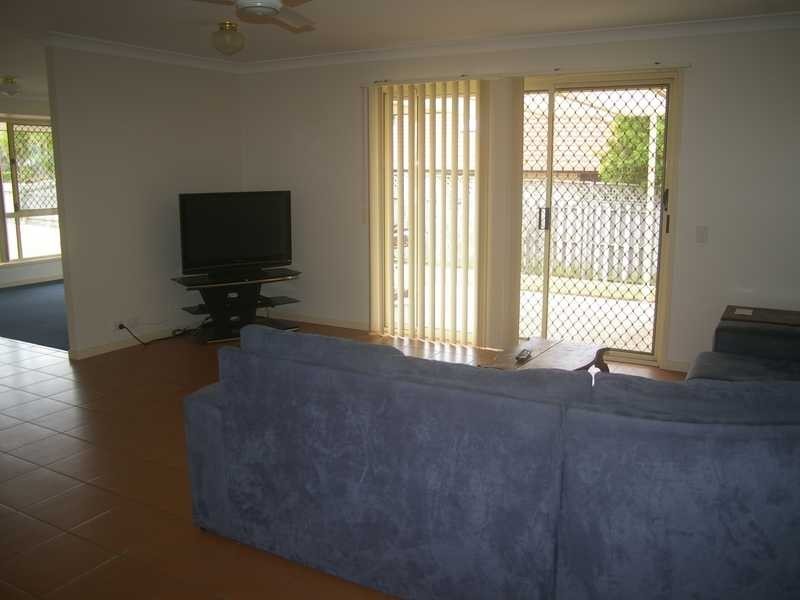 8 Lakemba Place, Brassall QLD 4305