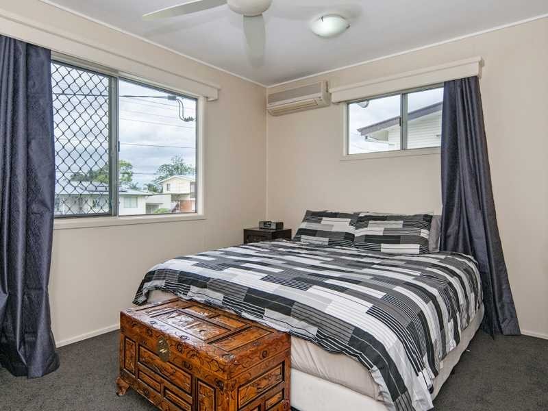 30 Trudy Street, Raceview QLD 4305