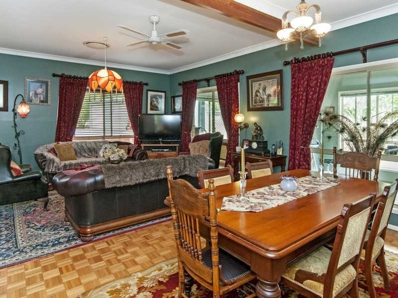 301 Fernvale Road, Fairney View QLD 4306